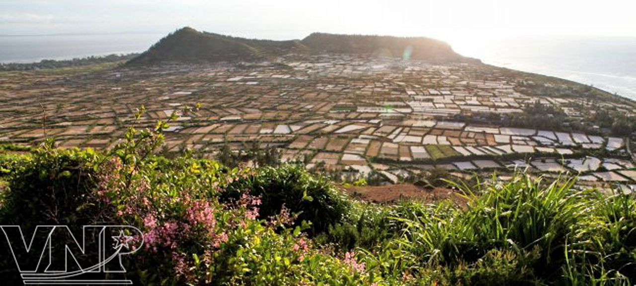 La montagne de Giêng Tiên